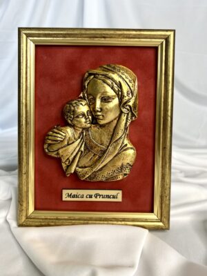 Maica cu pruncul