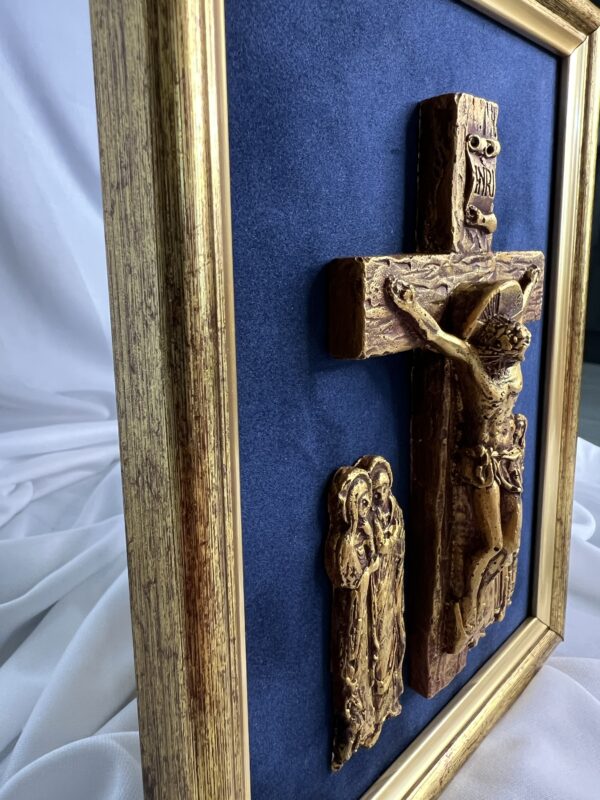 Crucifix - imagine 2